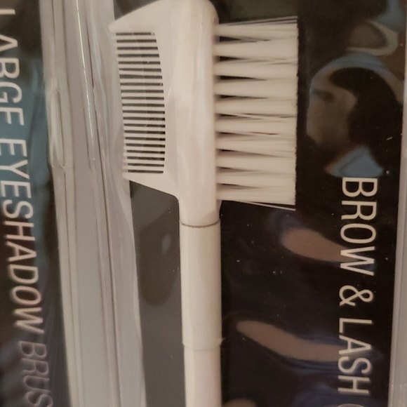 Set of 3 Wet n Wild Brushes NWT - Picture 4 of 5